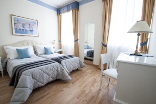 Imagen de la habitación del Hotel Villa Erica. Foto 7