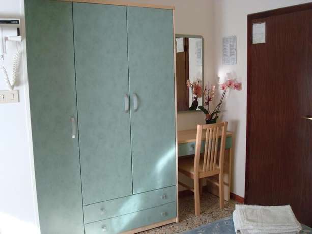 Imagen de la habitación del Hotel Villa Ersilia Rimini BandB. Foto 4
