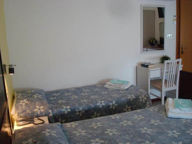 Imagen de la habitación del Hotel Villa Ersilia Rimini BandB. Foto 9