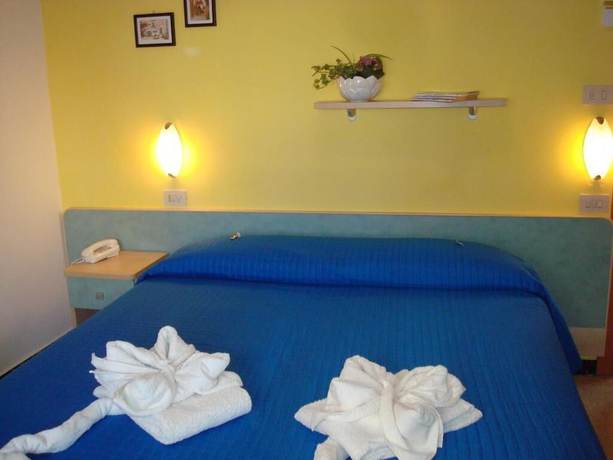 Imagen de la habitación del Hotel Villa Ersilia Rimini BandB. Foto 15