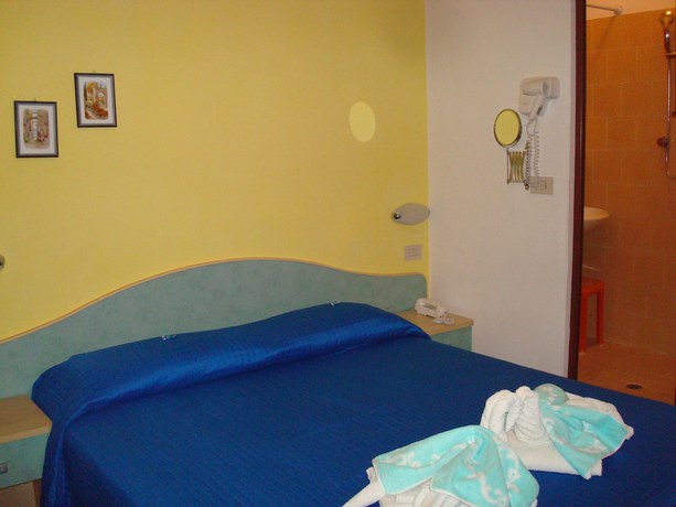Imagen de la habitación del Hotel Villa Ersilia Rimini BandB. Foto 16