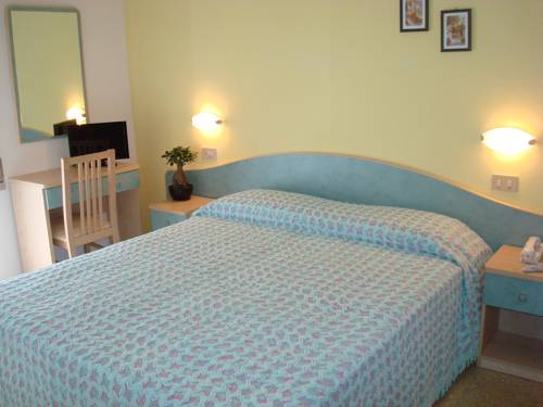 Imagen de la habitación del Hotel Villa Ersilia Rimini. Foto 8