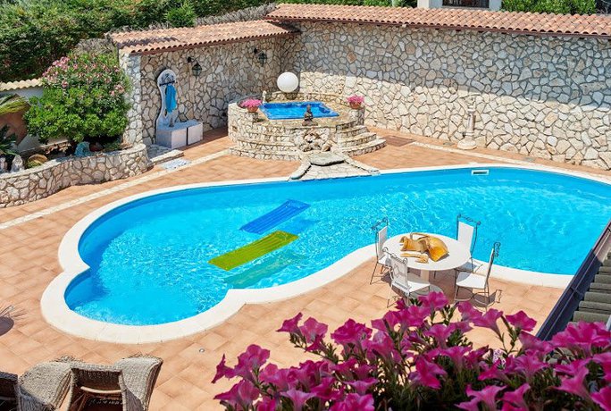 Imagen general del Hotel Villa Esmeralda. Foto 14