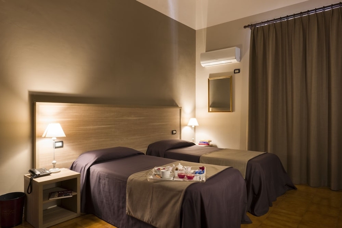 Imagen de la habitación del Hotel Villa Esperia, Palermo. Foto 11