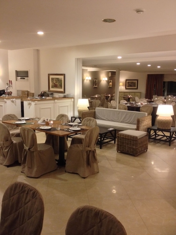 Imagen del bar/restaurante del Hotel Villa Esperia, Palermo. Foto 6