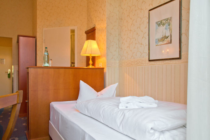 Imagen del bar/restaurante del Hotel Villa Esplanade Mit Aurora. Foto 4