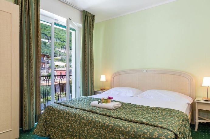 Imagen de la habitación del Hotel Villa Europa. Foto 7