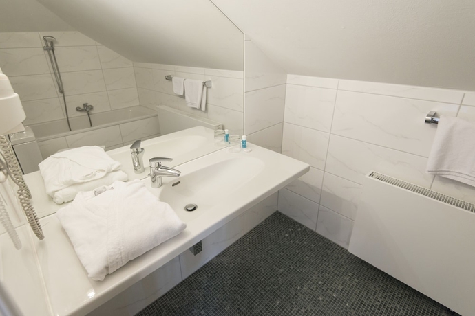 Imagen de la habitación del Hotel Villa Excelsior Kurhaus. Foto 14