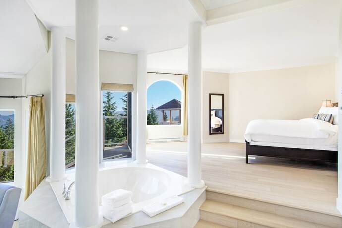 Imagen de la habitación del Hotel Villa Eyrie Resort, Area A (Mill Bay / Malahat). Foto 15