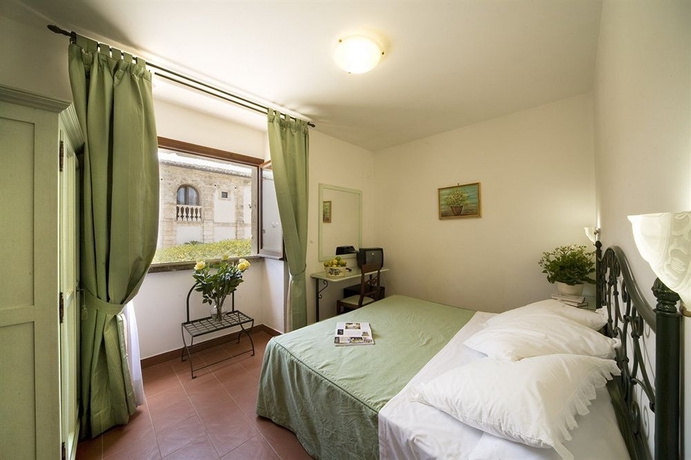 Imagen de la habitación del Hotel Villa Favorita, Noto. Foto 4
