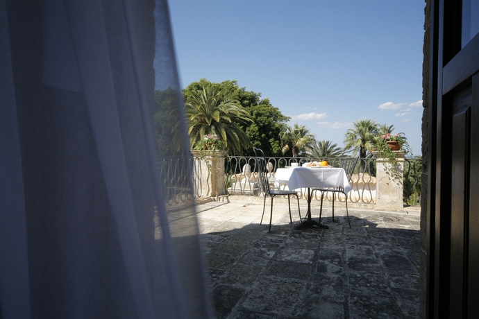 Imagen de los exteriores del Hotel Villa Favorita, Noto. Foto 7