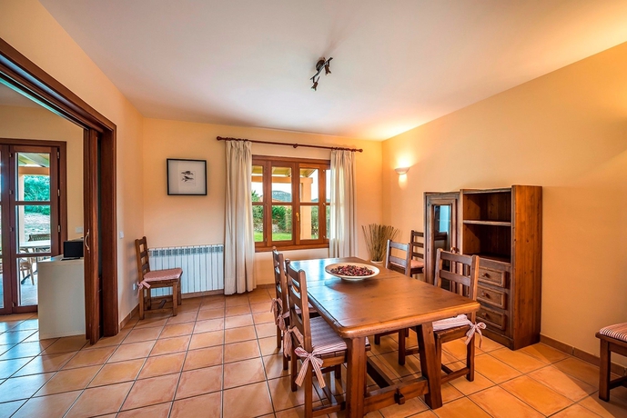 Imagen de la habitación del Hotel Villa Fetget Can Tomeu. Foto 5