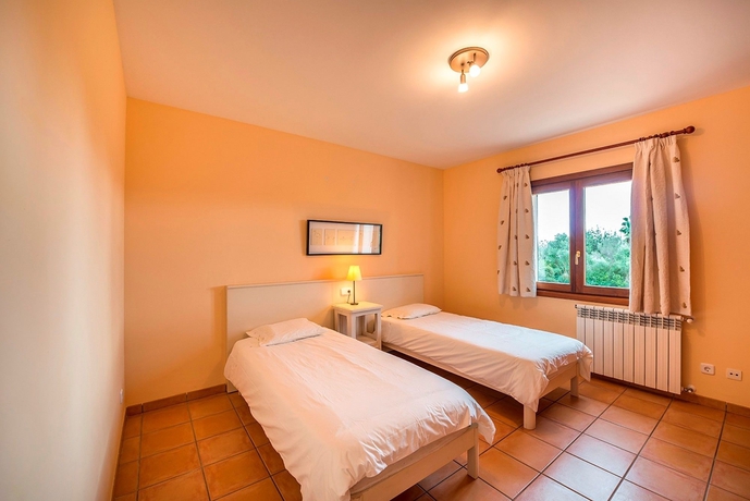 Imagen de la habitación del Hotel Villa Fetget Can Tomeu. Foto 14