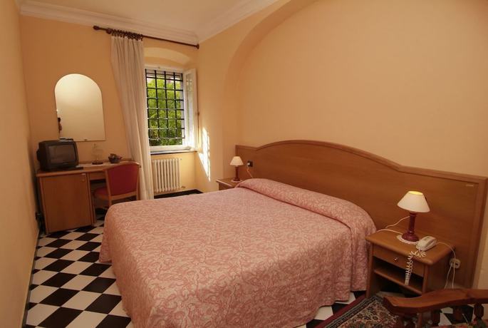 Imagen de la habitación del Hotel Villa Fieschi. Foto 11