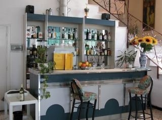 Imagen del bar/restaurante del Hotel Villa Fiorella. Foto 3