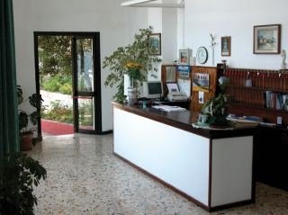 Imagen de los interiores del Hotel Villa Fiorella. Foto 6