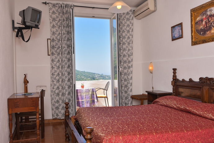 Imagen de la habitación del Hotel Villa Fiorentina. Foto 3