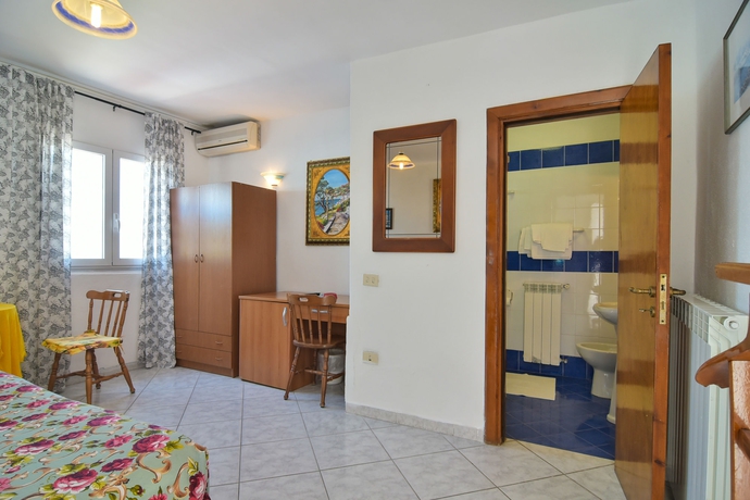Imagen de la habitación del Hotel Villa Fiorentina. Foto 10