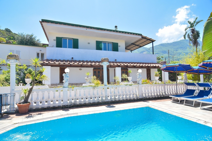 Imagen de la piscina del Hotel Villa Fiorentina. Foto 16