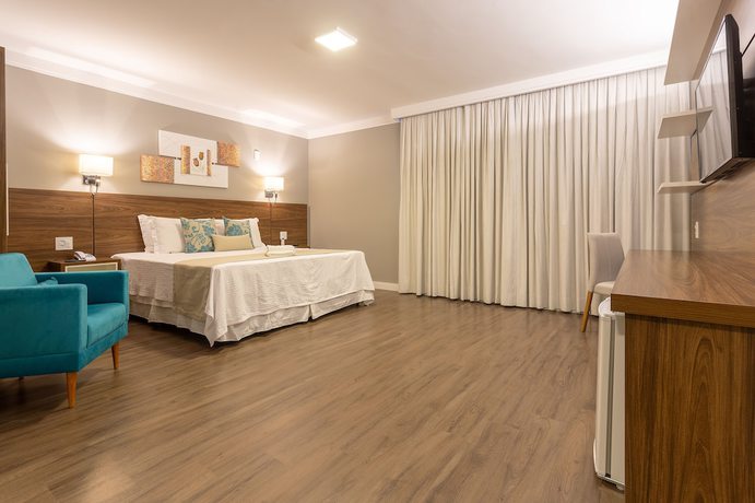 Imagen de la habitación del Hotel Villa Fiori. Foto 6