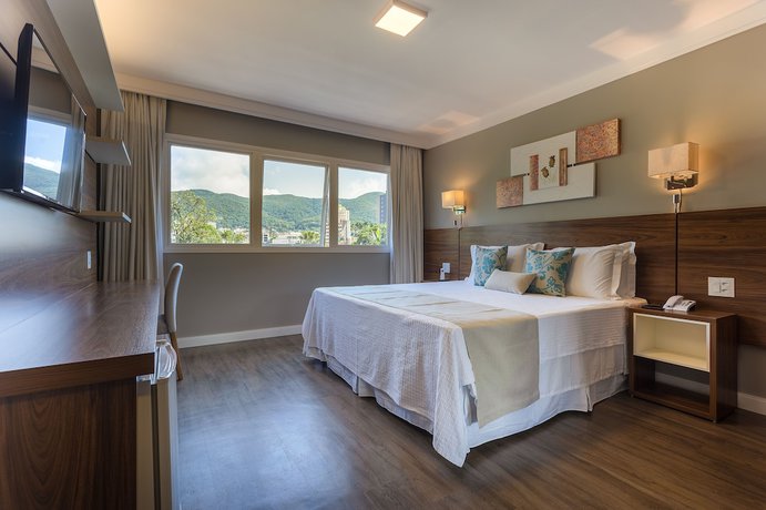 Imagen de la habitación del Hotel Villa Fiori. Foto 7