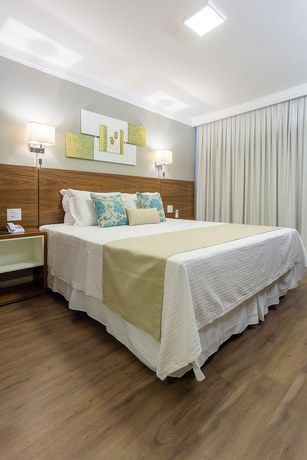Imagen de la habitación del Hotel Villa Fiori. Foto 13