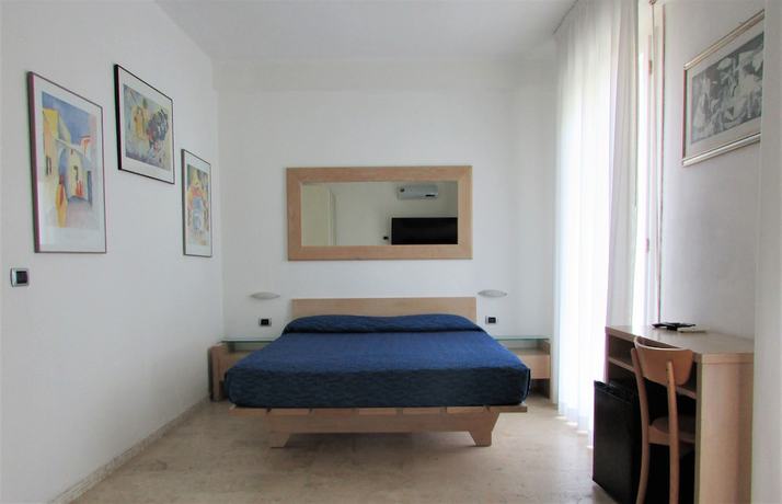 Imagen de la habitación del Hotel Villa Fiorita, Cervia. Foto 3