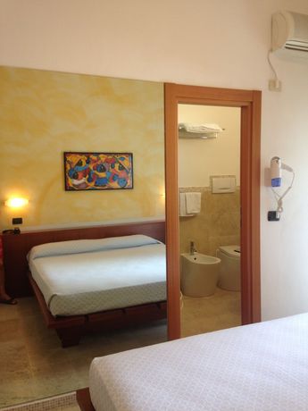 Imagen de la habitación del Hotel Villa Fiorita, Cervia. Foto 11