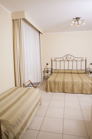 Imagen de la habitación del Hotel Villa Fiorita, Ripoli. Foto 4