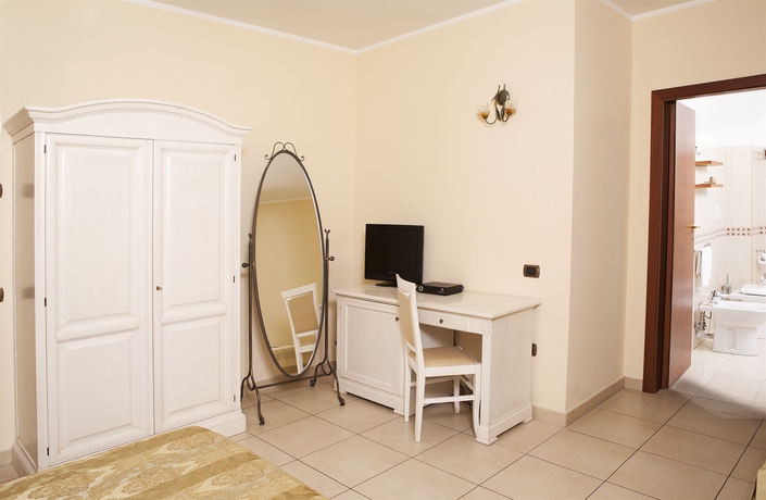 Imagen de la habitación del Hotel Villa Fiorita, Ripoli. Foto 5