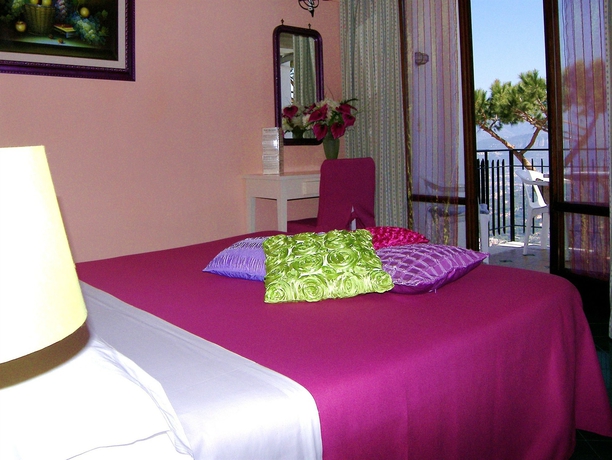 Imagen de la habitación del Hotel Villa Fiorita, Sorrento. Foto 4