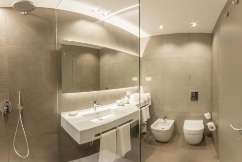 Imagen de la habitación del Hotel Villa Fiorita, Taormina . Foto 6