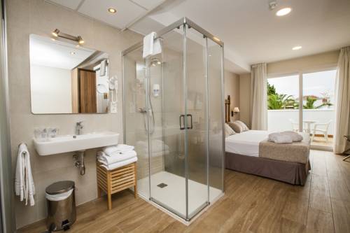 Imagen de la habitación del Hotel Villa Flamenca. Foto 18