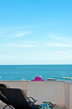 Imagen de los exteriores del Hotel Villa Flavio Gioia. Foto 12