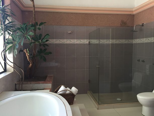 Imagen de la habitación del Hotel Villa Florencia, TEQUISQUIAPAN. Foto 2