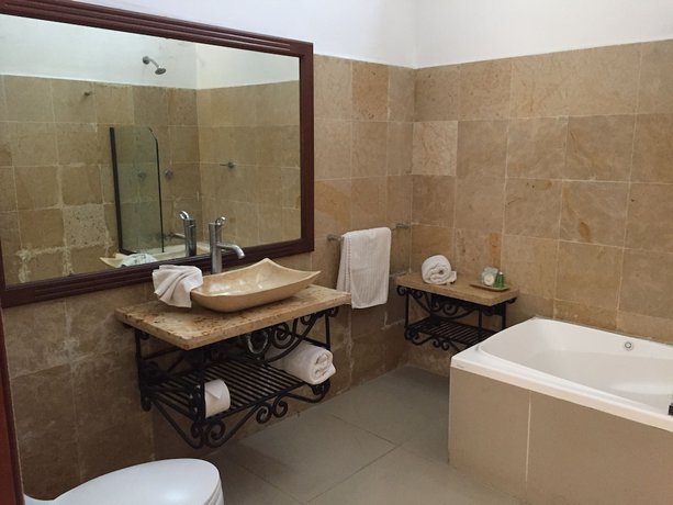 Imagen de la habitación del Hotel Villa Florencia, TEQUISQUIAPAN. Foto 15