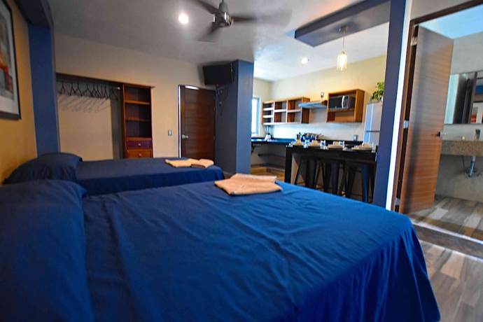 Imagen de la habitación del Hotel Villa Flores. Foto 18