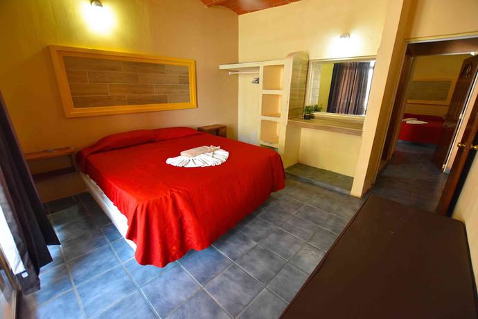 Imagen de la habitación del Hotel Villa Flores. Foto 19