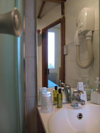 Imagen de la habitación del Hotel Villa Florida, Bandol. Foto 3