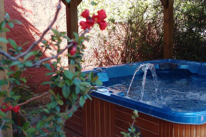 Imagen de los exteriores del Hotel Villa Florida, Bandol. Foto 7