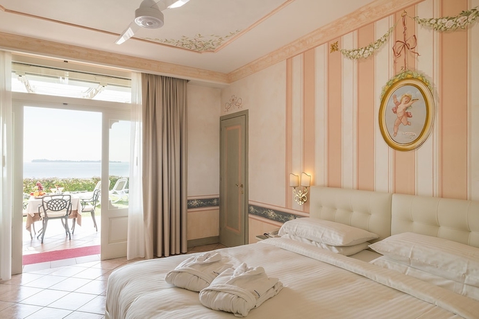 Imagen de la habitación del Hotel Villa Florida, Gardone Riviera. Foto 11