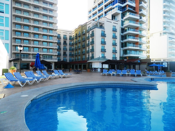 Imagen de la piscina del Hotel Villa Florida Veracruz. Foto 14
