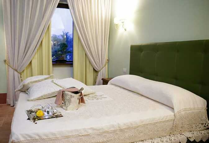 Imagen de la habitación del Hotel Villa Floridiana. Foto 14