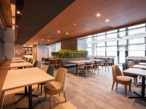 Imagen del bar/restaurante del Hotel Villa Fontaine Grand Osaka Umeda. Foto 3