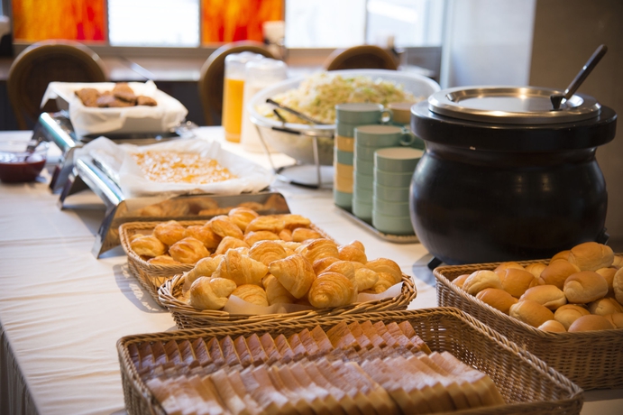 Imagen del bar/restaurante del Hotel Villa Fontaine Tokyo - Hamamatsucho. Foto 2