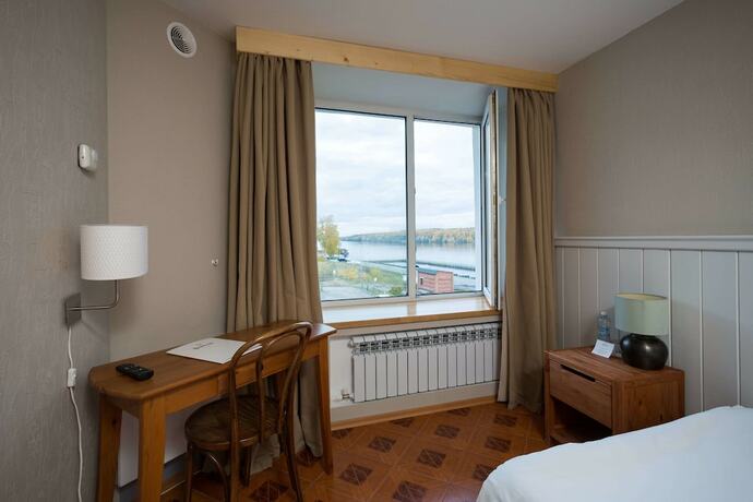 Imagen de la habitación del Hotel Villa Fortecia. Foto 17