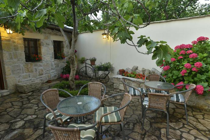 Imagen de los exteriores del Hotel Villa Fortuna. Foto 7