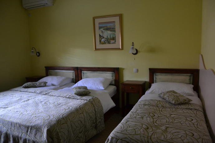 Imagen de la habitación del Hotel Villa Fortuna. Foto 4