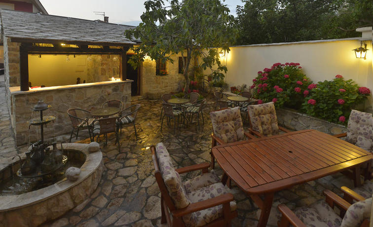 Imagen de los exteriores del Hotel Villa Fortuna. Foto 9