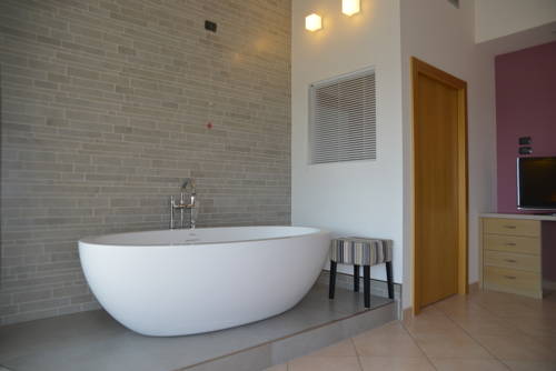 Imagen de la habitación del Hotel Villa Franca, Arco. Foto 4